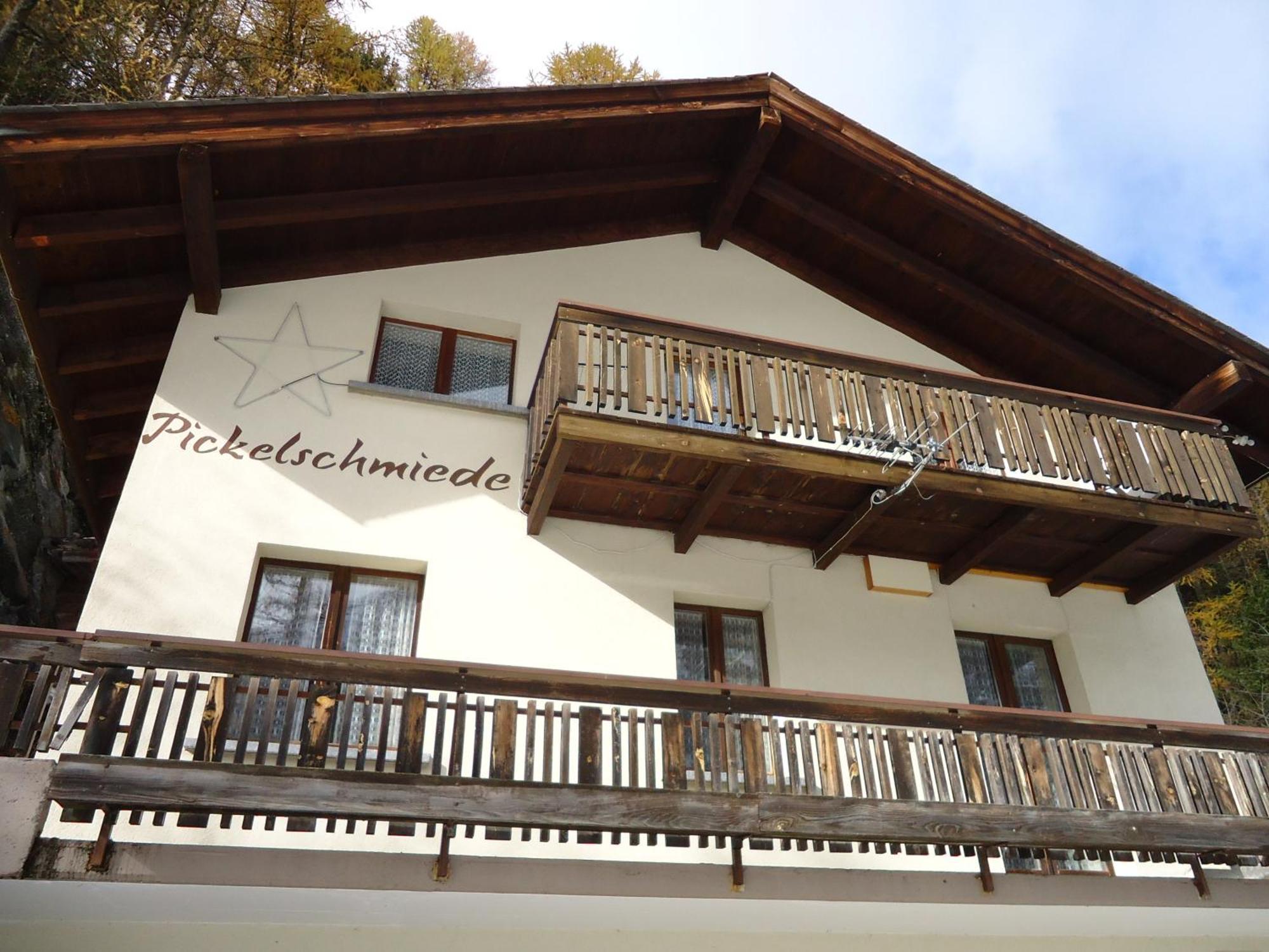 Haus Pickelschmiede Apartment Saas-Grund Exterior photo