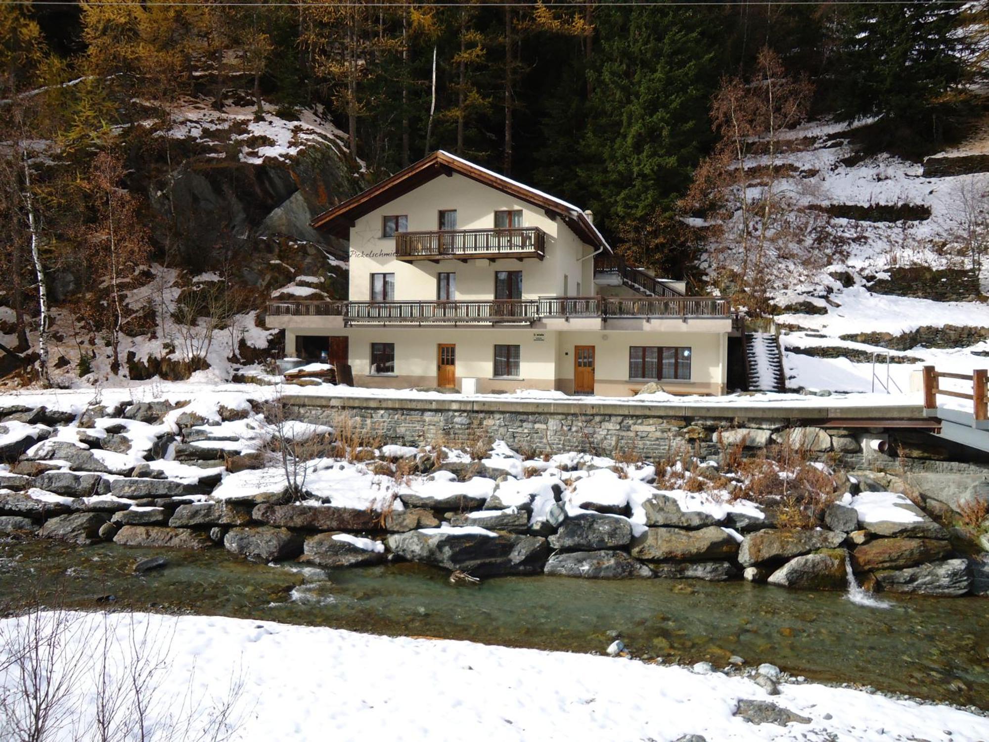 Haus Pickelschmiede Apartment Saas-Grund Exterior photo